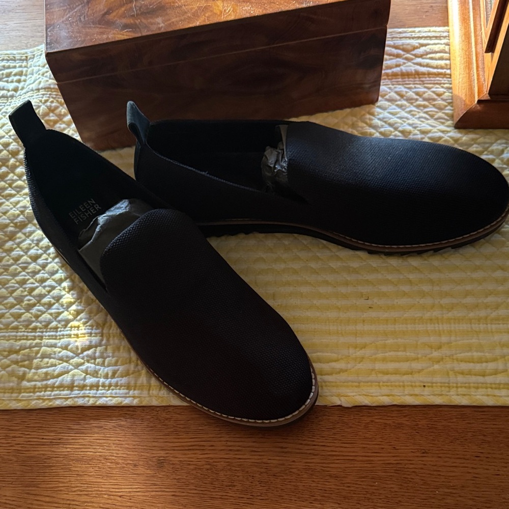 Elegant Black Slip-On woman’s shoes by Eileen Fisher Size 11